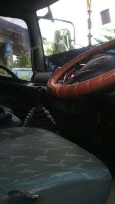 รถฮีโน่  6  ล้อดั้ม 150  แรงม้า.  ปี 50  ( รถวิ่ง 1xx,xxx กว่า กม. )   สนใจติดต่อ 081 - 6079515