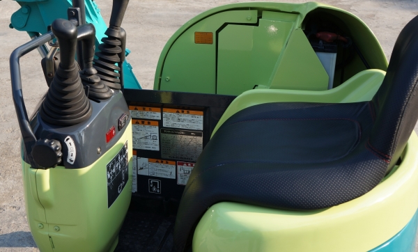 ขายรถขุดจิ๋ว ใส่ท้านรถปิคอัพได้ YANMAR B1U(KOMUTSU PC10 UU) พร้อมใช้