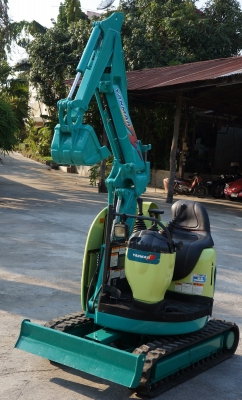 ขายรถขุดจิ๋ว ใส่ท้านรถปิคอัพได้ YANMAR B1U(KOMUTSU PC10 UU) พร้อมใช้