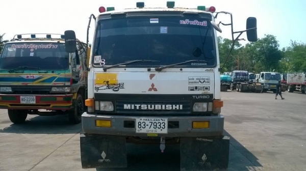 ขาย 10 ล้อดั้ม ไอ้หลงเทอร์โบ FN527M-TF ซีเรียล 7316 รถสวยบางเดิม มีระบบลากพ่วง ดั้มสามมิตร เครื่องเดิม 6D16 220 แรงม้า เกียร์เดิม แอร์ครบ ทะเบียนพร้อมโอน