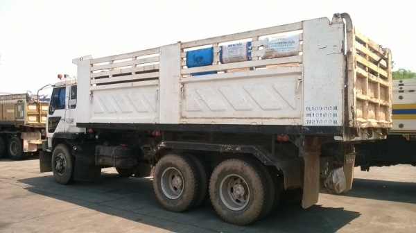 ขาย 10 ล้อดั้ม ไอ้หลงเทอร์โบ FN527M-TF ซีเรียล 7316 รถสวยบางเดิม มีระบบลากพ่วง ดั้มสามมิตร เครื่องเดิม 6D16 220 แรงม้า เกียร์เดิม แอร์ครบ ทะเบียนพร้อมโอน