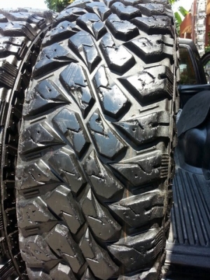 ขายยาง  Maxxis  245 x 75 x 16  MT