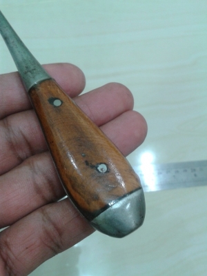 ไขควงแบนประกับไม้ Made In England ไขควงแบนประกับไม้ Made In England