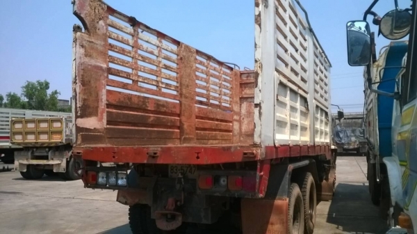 ขาย 10 ล้อดั้ม ROCKY FXZ23NFY K 240 วางเครื่องแดวู เทอร์โบอินเตอร์ 380 แรงม้า เกียร์ Easton เบรคทิฟฟี่แล้ว มีระบบลากพ่วง คัสซีสวยตลอดเส้น ทะเบียนพร้อมโอน จัดแนนซ์ได้ครับ