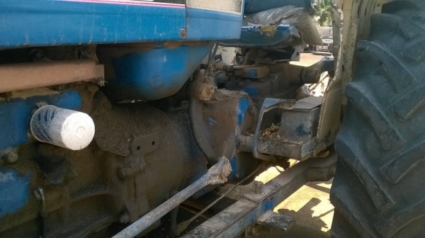 ขายรถไถ FORD 6600 T5 เอกสารเล่มทะเบียน ยางเต็ม อุปกรณ์ผานดันหน้า และผาน 3