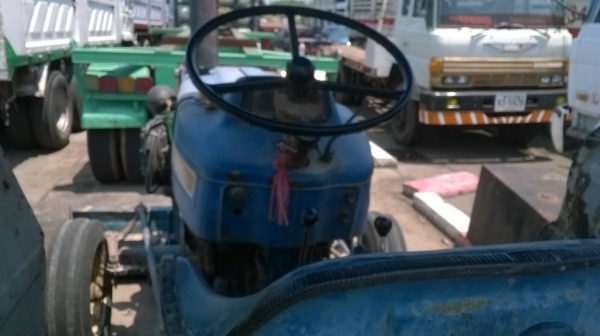 ขายรถไถ FORD 6600 T5 เอกสารเล่มทะเบียน ยางเต็ม อุปกรณ์ผานดันหน้า และผาน 3