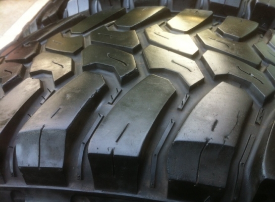 ยาง Mud Deestone 265 70 17 ปี11