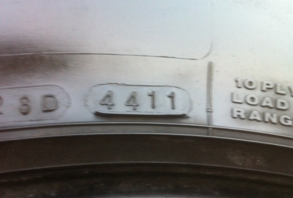 ยาง Mud Deestone 265 70 17 ปี11