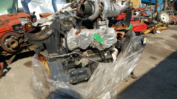 ขาย เครื่องยนต์ KOMATSU รุ่น SA6D125 มือสองญี่ปุ่น ขาย เครื่องยนต์ KOMATSU รุ่น SA6D125 มือสองญี่ปุ่น