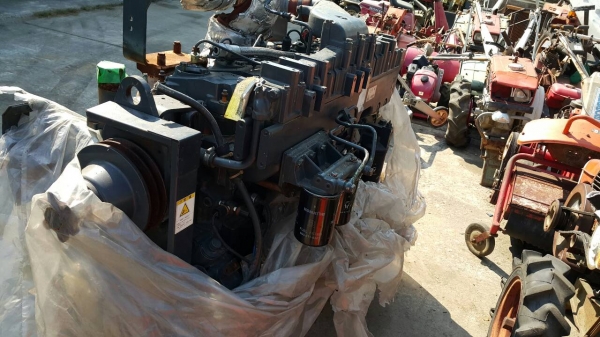 ขาย เครื่องยนต์ KOMATSU รุ่น SA6D125 มือสองญี่ปุ่น