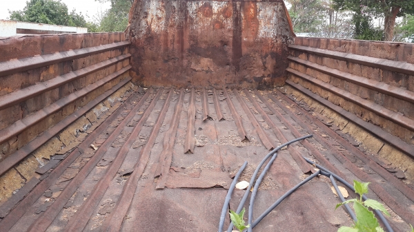 ขายด่วนกระบะดั้มท้องเรื่อง อุปกรณ์ ยาว.5.5เมตรคัชซีกว้าง85ราคาถูกสภาพดีโทร0843923995