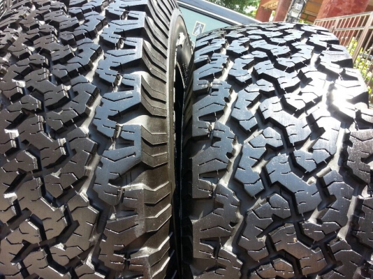 ขายยาง  BF  265 x 75 x 16  AT