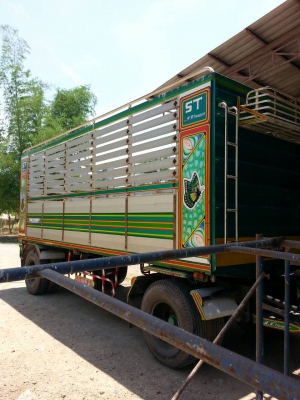 ลูกพ่วง 2 เพลา ไม่ดัมพ์ กระบะอลูมิเนียมพื้นสแตนเลส ยาว 6.40 เมตร ปี 50