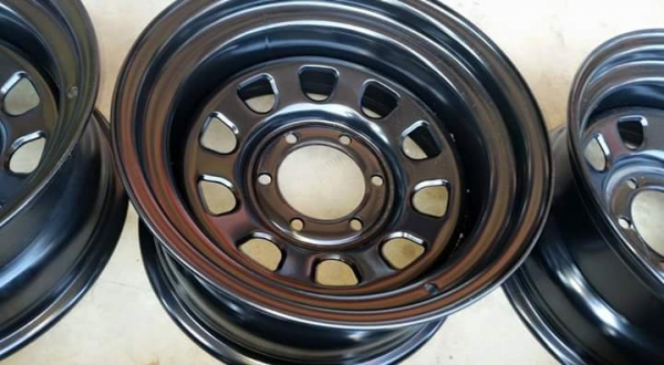 ขาย ล้อใหม่ ลาย ROCK 16&times;8-25 ยาง MUD MAXXIS BIGHORN 762  ปี 11 = 4เส้น ขนาด 285 / 75 /16 เทียบเท่า ยาง33 สภาพดอกหนา ( ตามรูปยางทั้ง4รูป )