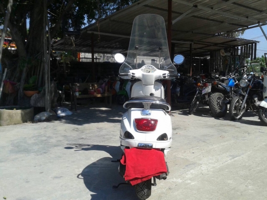 Vespa lx150ปี2010ทะเบียนพร้อมโอน Vespa lx150ปี2010ทะเบียนพร้อมโอน