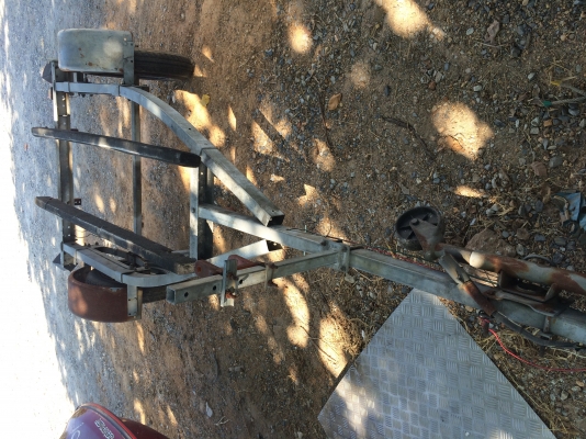 เทลเลอร์เจ็ทสกี เก่า ยี่ป่น