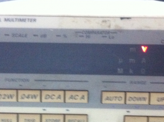 ดิจิตอลมัลติมิเตอร์แบบตั้งโต๊ะ YOKOGAWA จากญี่ปุ่น วัดได้ละเอียด มองเห็นขัด (มีแค่ 15 ตัว)