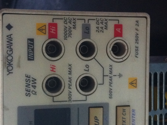 ดิจิตอลมัลติมิเตอร์แบบตั้งโต๊ะ YOKOGAWA จากญี่ปุ่น วัดได้ละเอียด มองเห็นขัด (มีแค่ 15 ตัว)