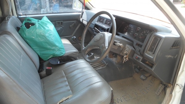 ขายบิ๊กเอ็ม ฝาแดงสภาพพร้อมใช้ใช้งานทุกวัน แอร์เย็นฉ่ำเอกสารทะเบียนพร้อมโอน ขายบิ๊กเอ็ม ฝาแดงสภาพพร้อมใช้ใช้งานทุกวัน แอร์เย็นฉ่ำเอกสารทะเบียนพร้อมโอน