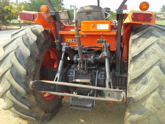ขาย แทรกเตอร์ KUBOTA M 9000 สภาพเติมๆ เครื่องดี เกียร์ดี ถูกๆ สวยๆ