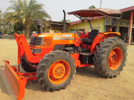 ขาย แทรกเตอร์ KUBOTA M 9000 สภาพเติมๆ เครื่องดี เกียร์ดี ถูกๆ สวยๆ