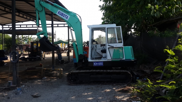 ขายkobota  kh055  คันใหญ่  พร้อมขาย