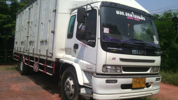 ISUZU-FTR รถบรรทุกตู้คอนเทนเนอร์ (6ล้อ) ปี 2548