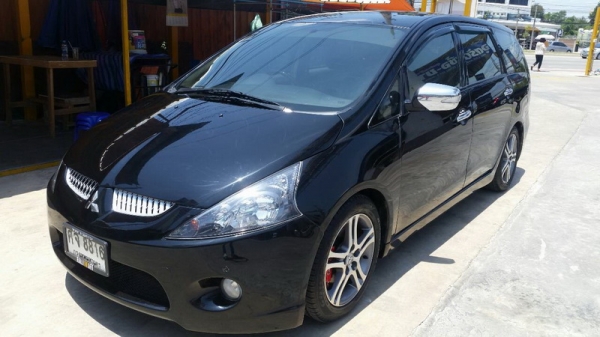 MITSUBISHI SPACE WAGON ปี 2005 ขายรถสวย ตัว TOP ARIABG คู่ หน้า เบรคระบบ ABS ล้อ MAX มีจอกับเครื่องเสียง1ชุด เบาะหนังสภาพดี