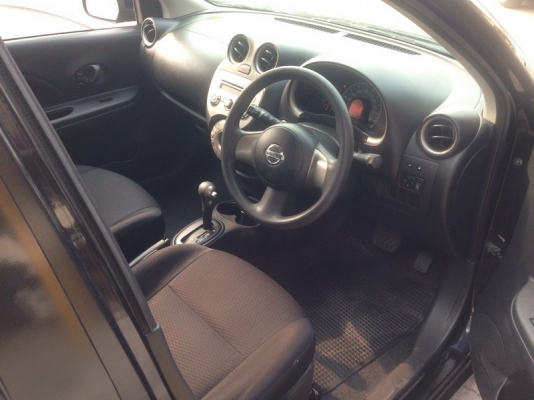 NISSAN MARCH ปี 2010 ตัว TOP ปุ่มกดสตาร์ท เครื่องดี ช่วงล่างดี รถขับดีมาก แอร์เย็น ภายในสวยสภาพใหม่ๆ สีสวย รถพร้อมใช้งาน ฟรีดาวน์ จัดไฟแนนได้
