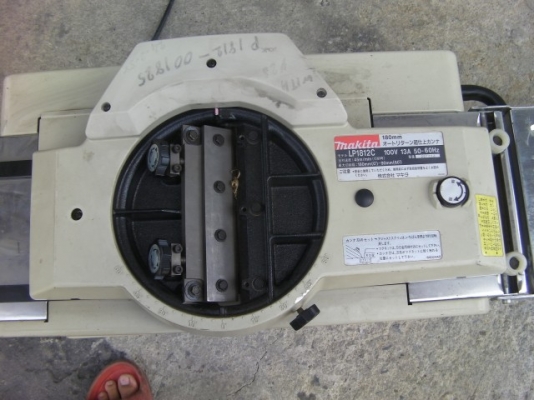 เครื่องปรับผิวไม้หมุนตามองศาตามความต้องการเหมาะสำหรับงานปราณีตใช้ง่ายมีรีโมตและเมนนวตของญี่ปุ่นแท้สภาพ90\%ยี่ห้อมาชิต้าพร้อมหม้อแปลงราคา 35,000บาท เครื่องปรับผิวไม้หมุนตามองศาตามความต้องการเหมาะสำหรับงานปราณีตใช้ง่ายมีรีโมตและเมนนวตของญี่ปุ่นแท้สภาพ90\%ยี่ห้อมาชิต้าพร้อมหม้อแปลงราคา 35,000บาท