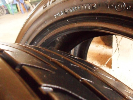 ยางขอบ17 ดันล็อป 215-55-R17ลงพื้นกลางปี14 (4เส้น4,600บ) ดอกหนามาก90\%