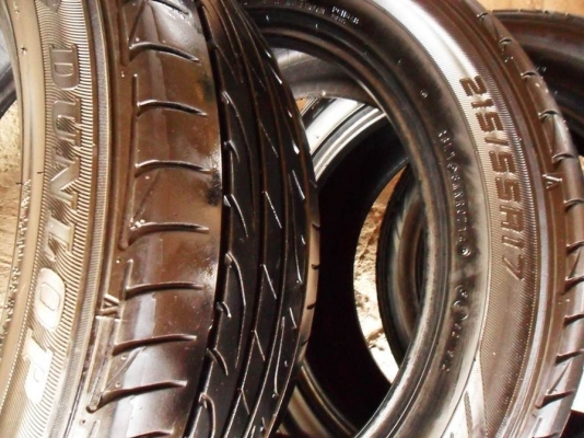 ยางขอบ17 ดันล็อป 215-55-R17ลงพื้นกลางปี14 (4เส้น4,600บ) ดอกหนามาก90\%