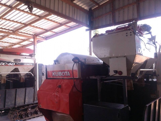 ขายรถเกี่ยวข้าวKUBOTA DC60 สภาพสวย ปี54 ช่วงล่างดี ทำงานเร็ว ใช้งานได้ทุกระบบ เล่มทะเบียนพร้อมโอน สนใจโทร 090-8588220คุณนะ 093-3258446คุณบิว ID:narong498 หรือ www.truck.in.th/498 หรือเพจFacebook ณรงค์ ซื้อขายรถมือสอง (เว็บไซต์ส่วนตัว) ขายรถเกี่ยวข้าวKUBOTA DC60 สภาพสวย ปี54 ช่วงล่างดี ทำงานเร็ว ใช้งานได้ทุกระบบ เล่มทะเบียนพร้อมโอน สนใจโทร 090-8588220คุณนะ 093-3258446คุณบิว ID:narong498 หรือ www.truck.in.th/498 หรือเพจFacebook ณรงค์ ซื้อขายรถมือสอง (เว็บไซต์ส่วนตัว)