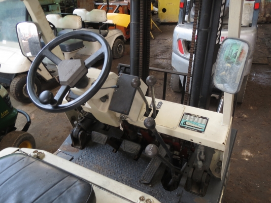 รถโฟร์คลิฟต์ Nissan มือสองญี่ปุ่น รถโฟร์คลิฟต์ Nissan มือสองญี่ปุ่น