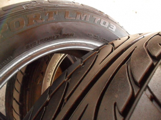 ยางขอบ17 ดันล็อป 215-60-R17ลงพื้นปี13(4เส้น3,400บ)ดอกหนามาก90\%