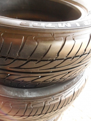 ยางขอบ17 ดันล็อป 215-60-R17ลงพื้นปี13(4เส้น3,400บ)ดอกหนามาก90\%