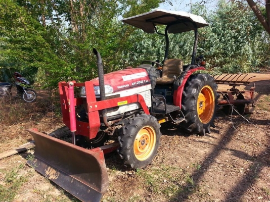 ขายรถไถYANMA 35แรงม้า อุปกรณ์ดันหน้า-ผานหลัง เครื่องดี ช่วงล่างดี อุปกรณ์ดันหน้า ผานหลัง ใช้งาน2,063ชม. สภาพพร้อมใช้งาน เอกสารพร้อมโอน สนใจโทร 090-8588220คุณนะ 093-3258446คุณบิว ID:narong498 หรือ www.truck.in.th/498 หรือเพจFacebook ณรงค์ ซื้อขายรถมือสอง (