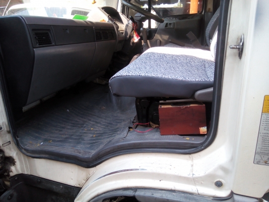 6 ล้อกลาง *Euro2* HINO *สมอทอง* FC4J 150 แรงม้า *ยาว 5.50 ม.* สภาพพร้อมใช้งาน *รถห้างแท้* (มีกระบะเปลี่ยนให้) 6 ล้อกลาง *Euro2* HINO *สมอทอง* FC4J 150 แรงม้า *ยาว 5.50 ม.* สภาพพร้อมใช้งาน *รถห้างแท้* (มีกระบะเปลี่ยนให้)