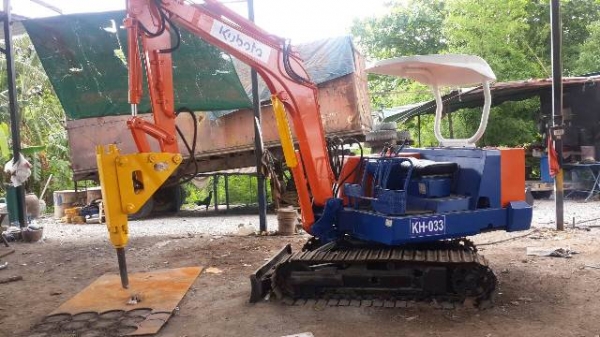 รถขุด KUBOTA KH 033 หัวเจาะกระแทก พร้อมบุ้งกี๋ รถขุด KUBOTA KH 033 หัวเจาะกระแทก พร้อมบุ้งกี๋