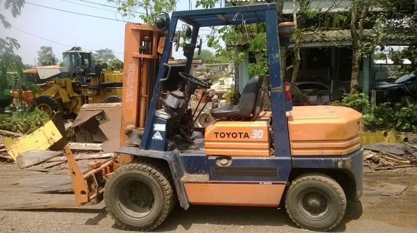 ขายรถฟอร์คลิฟต์ Toyota 5FD30