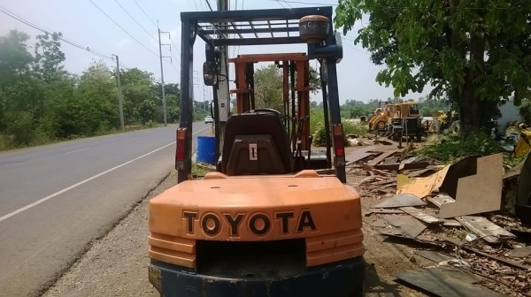 ขายรถฟอร์คลิฟต์ Toyota 5FD30