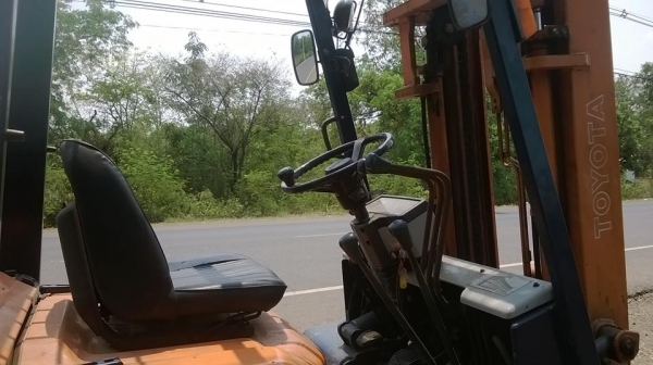 ขายรถฟอร์คลิฟต์ Toyota 5FD30