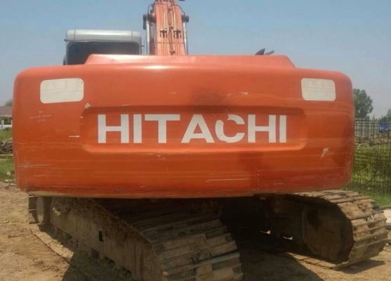 HITACHI EX 200-2 รถบอดี้สวยจัดพร้อมทำงานได้เลยครับ ไฟฟ้าเต็ม หน้าจอครบ แอร์เย็น เครื่องยนต์เดิมๆปั๊มเดิมเครื่องแห้งแรงดีไม่มีเยิ้ม ภายนอกบูมอาร์มสวยๆไม่มีปะ ช่วงล่างเอวแน่น โรลเลอร์โซ่บูทใบแทรกประมาณ 70\% พร้อมใช้งาน เอกสารใบอินวอยครบ ราคาต่อรองได้ครับ
