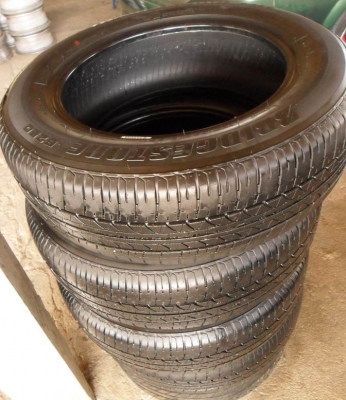 ยางขอบ15 บริดสโตน185-65-R15ลงพื้นปี13(4เส้น2,600บ)ดอกหนา80\% ยางขอบ15 บริดสโตน185-65-R15ลงพื้นปี13(4เส้น2,600บ)ดอกหนา80\%