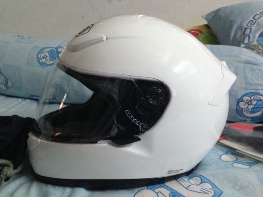 Shoei RF1000 สีขาวล้วน เบอร์ M ใหม่ ๆ เลย Shoei RF1000 สีขาวล้วน เบอร์ M ใหม่ ๆ เลย