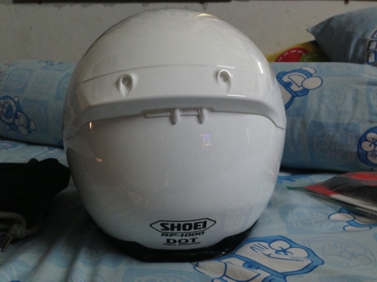 Shoei RF1000 สีขาวล้วน เบอร์ M ใหม่ ๆ เลย Shoei RF1000 สีขาวล้วน เบอร์ M ใหม่ ๆ เลย