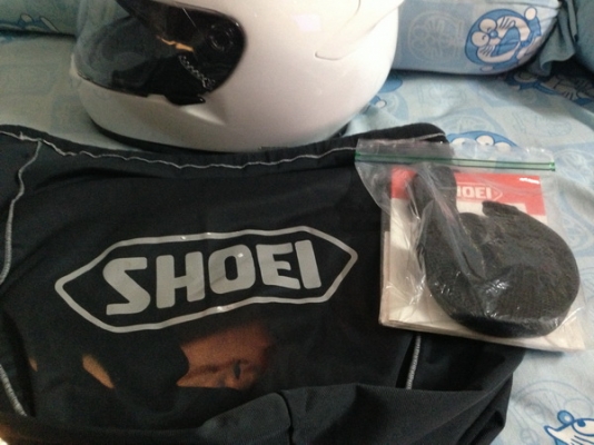 Shoei RF1000 สีขาวล้วน เบอร์ M ใหม่ ๆ เลย Shoei RF1000 สีขาวล้วน เบอร์ M ใหม่ ๆ เลย