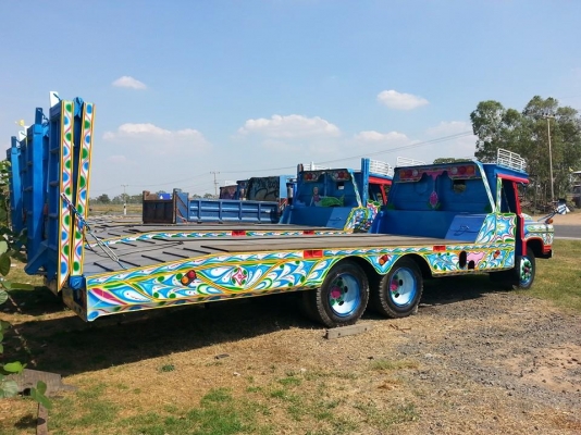 ขายเทรลเลอร์หัวยาว สภาพดีพร้อมใช้งาน เอกสารพร้อมโอน มีหลายคัน สนใจโทร 090-8588220คุณนะ 093-3258446คุณบิว ID:narong498 หรือ www.truck.in.th/498 หรือเพจFacebook ณรงค์ ซื้อขายรถมือสอง (เว็บไซต์ส่วนตัว)