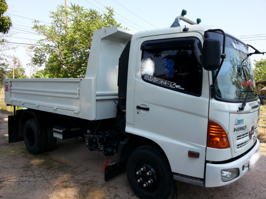 ขาย 6 ล้อ ดั้มดิน ฮีโน่เมก้าซี่รี่ 500 fc 9j 175 แรง ปี55 มีอีก 1 คันปลายปี 55 175 แรง วิ่ง 60,000 โลเช่นกัน ราคา 1,050,000.- ต่อรองได้ ขาย 6 ล้อ ดั้มดิน ฮีโน่เมก้าซี่รี่ 500 fc 9j 175 แรง ปี55 มีอีก 1 คันปลายปี 55 175 แรง วิ่ง 60,000 โลเช่นกัน ราคา 1,050,000.- ต่อรองได้