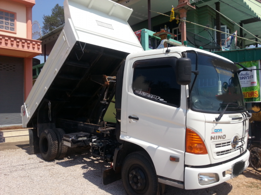 ขาย 6 ล้อ ดั้มดิน ฮีโน่เมก้าซี่รี่ 500 fc 9j 175 แรง ปี55 มีอีก 1 คันปลายปี 55 175 แรง วิ่ง 60,000 โลเช่นกัน ราคา 1,050,000.- ต่อรองได้ ขาย 6 ล้อ ดั้มดิน ฮีโน่เมก้าซี่รี่ 500 fc 9j 175 แรง ปี55 มีอีก 1 คันปลายปี 55 175 แรง วิ่ง 60,000 โลเช่นกัน ราคา 1,050,000.- ต่อรองได้